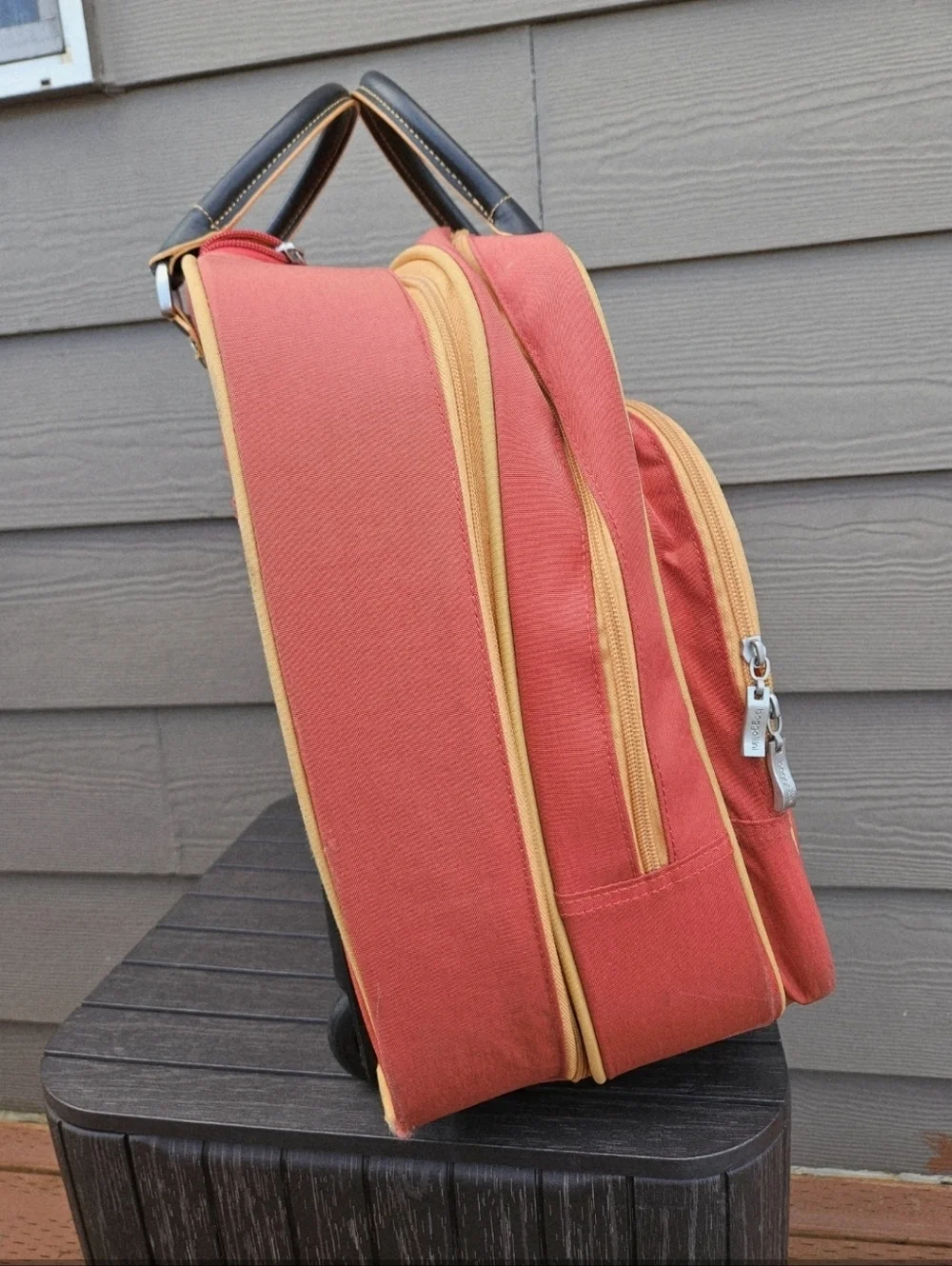 BAGGALLINI TRAVEL BAG LUGGAGE ROLLING CARRY ON Suitcase Weekender Orange Rust